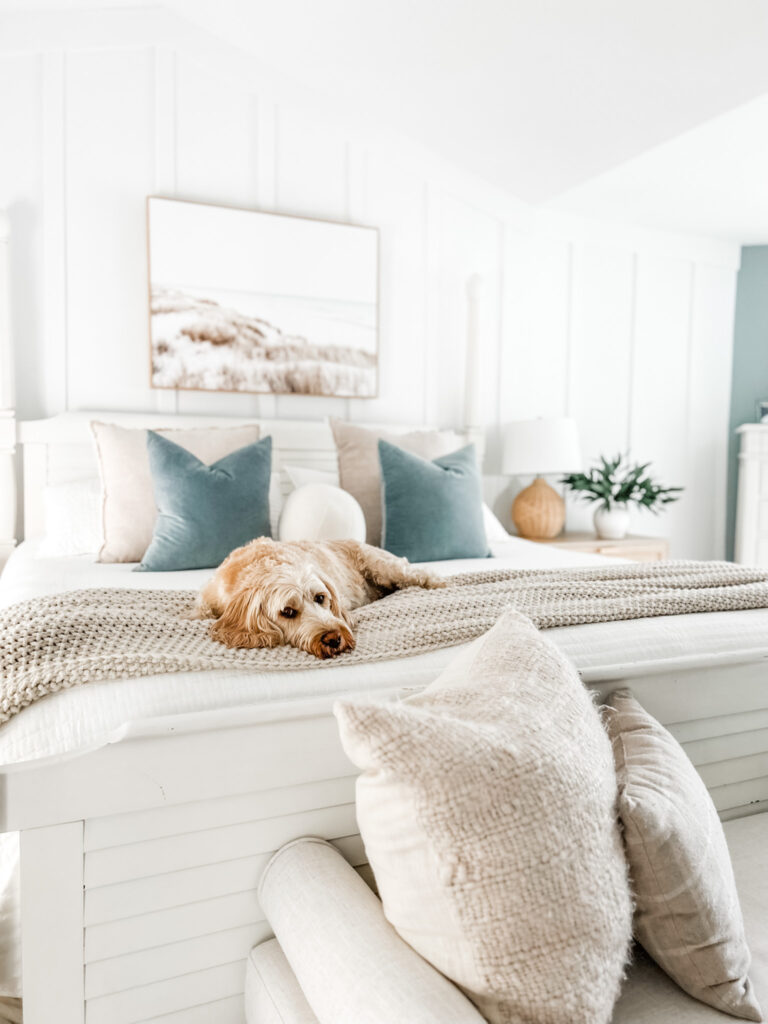 Cozy neutral bedroom decor